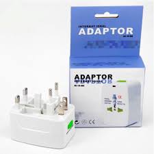   ADAPTADOR MUNDIAL *